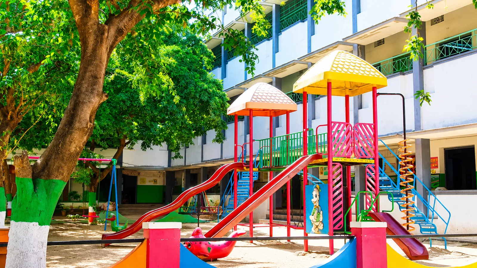 Playground & Sports